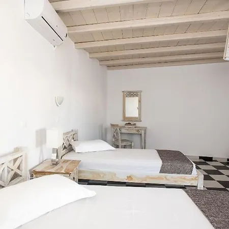 Happy Mykonos 3*