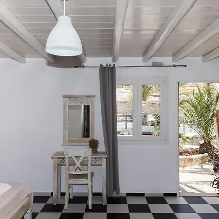 Happy Mykonos