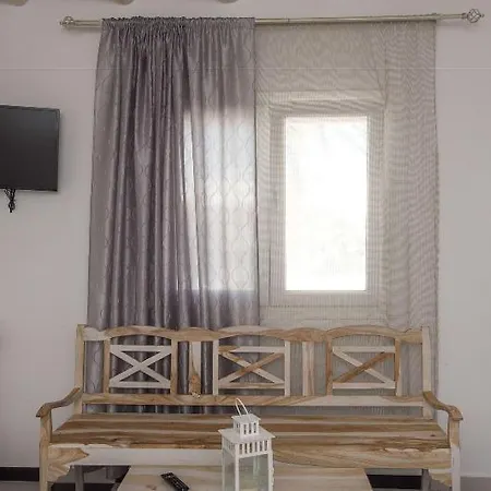 Happy Mykonos Motel